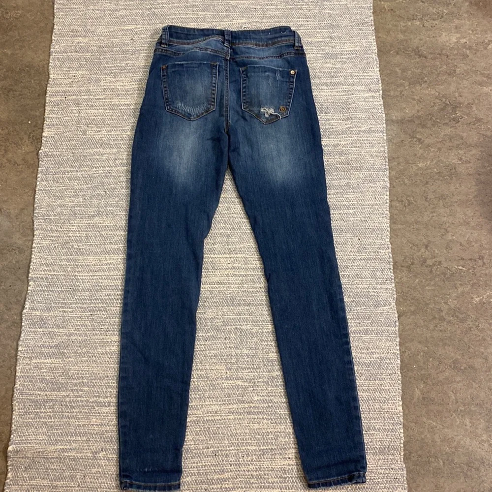 Skinny Jeans with Rips - Picture 2 of 3